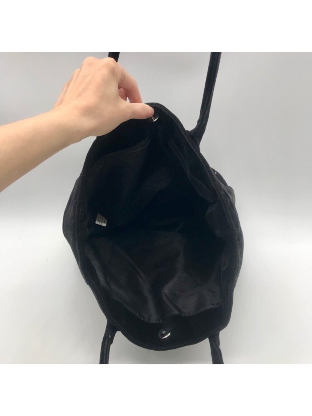 Black Velvet Holly Berry Pattern Tote Bag - Picture 10 of 11